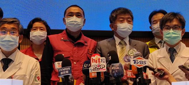 衛福部長陳時中出席新北居家照護計畫全面啟動記者會後受訪示，疫情在社區傳播的時候，足跡公布意義已不大。（陳慰慈攝）