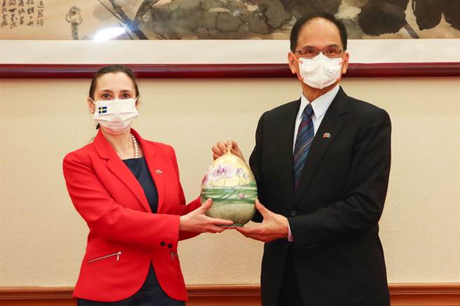 「台灣─瑞典國會議員協會暨歐洲議會議員聯合訪團」來台展開為期5天的訪問行程，立法院長游錫堃今中午設宴接見。(照片來源：立法院長辦公室提供)