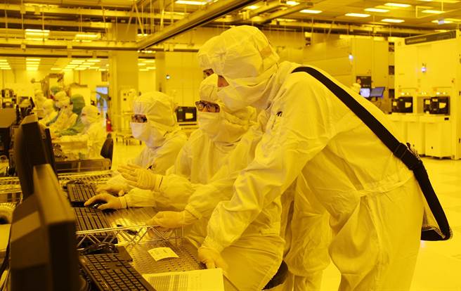 硅品精密全台招募布局率先东进，携手东华共同储备半导体封测人才。（硅品精密提供）