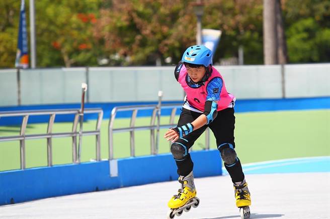 楊鵬參加特奧男子組特奧輪鞋競速100公尺第二組獲得金牌。（新竹縣政府提供／羅浚濱新竹傳真）