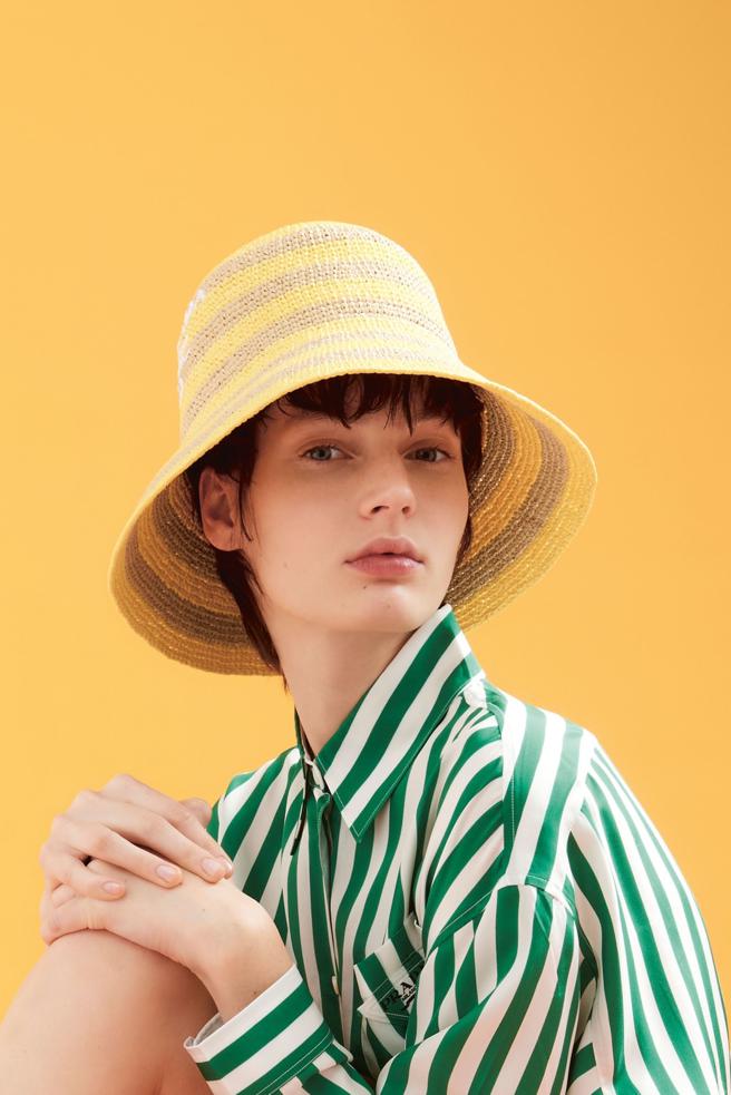 PRADA Tropico系列以条纹作为本季特色。（PRADA 提供）