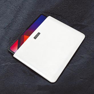 MON CARBONE推iPad專屬皮革手工保護套