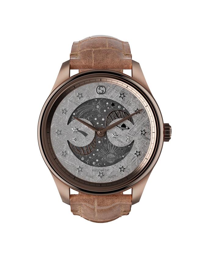 GUCCI以月亮为灵感打造G-Timeless Moonlight灰色星空腕表，135万元。（GUCCI提供）