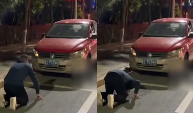 河南一名计程车司机对着车子下跪磕头道别。（图／翻摄自网易新闻）