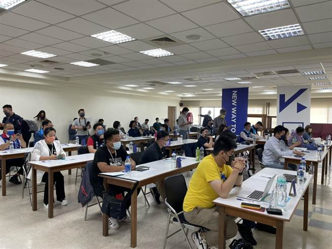 国民党参选新人参加蓝海战斗营始业式。（洪靖宜摄）