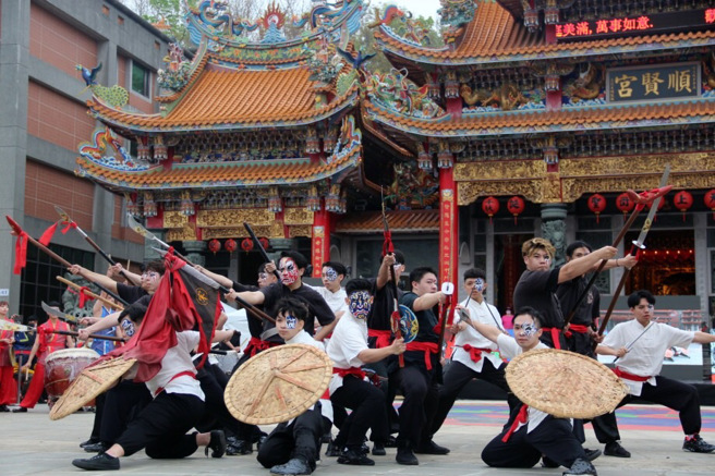 2022高雄内门宋江阵-宋江大好活动，龙华科大师生气势磅礡展现宋江魂。