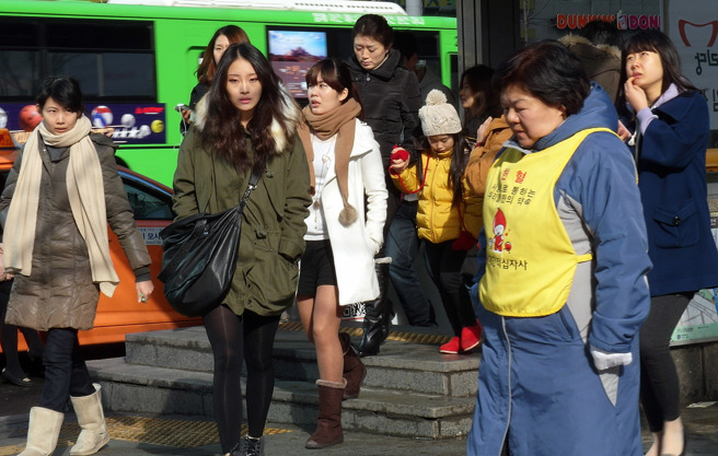 南韩将解除社交距离规范（资料照/姚志平摄）