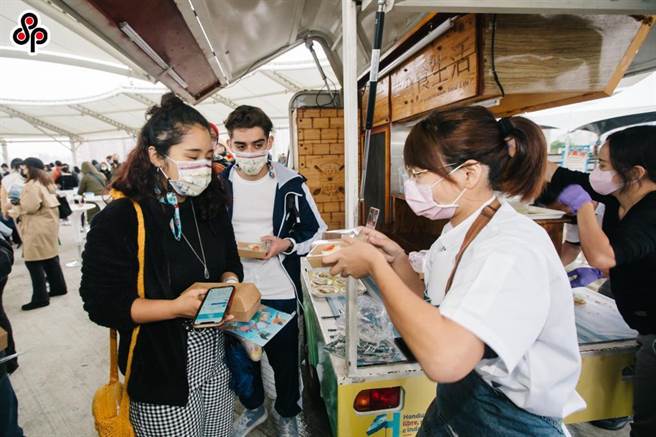 中央流行疫情指揮中心今日宣布，4月22日起參加旅遊團須接種滿3劑，旅遊業擔心將再出現一波消費糾紛。（本報資料照）