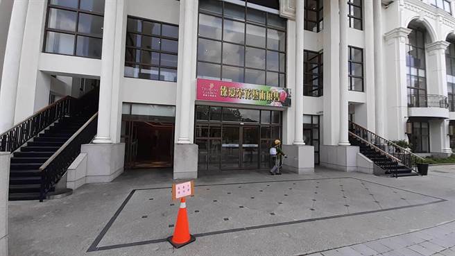 台中市15日新增33例本土确诊案例，足迹遍及多个行政区，连远在和平区原住民技艺研中心旁，都有确诊者足迹。（台中市府提供／卢金足台中传真）