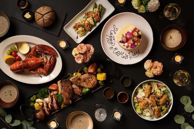 （台北松山意舍酒店母親節四人分享餐，龍蝦和牛排豪邁上桌。圖／台北松山意舍酒店提供）