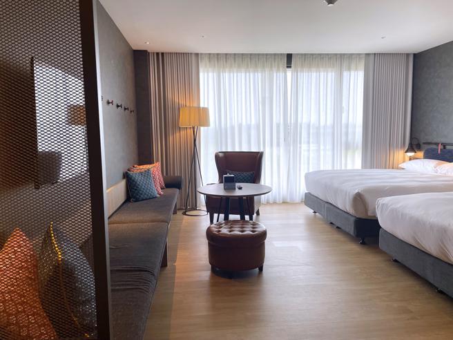 「和牛火鍋吃到飽」1泊2食住房專案的適用房型中，有選適合4人入住的「鼓迎」家庭客房。（何書青攝）