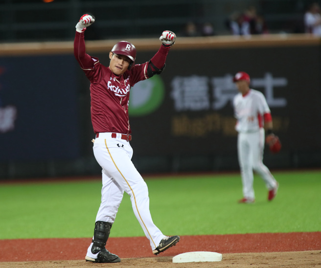 樂天桃猿林承飛單場貢獻4打點。（鄭任南攝）