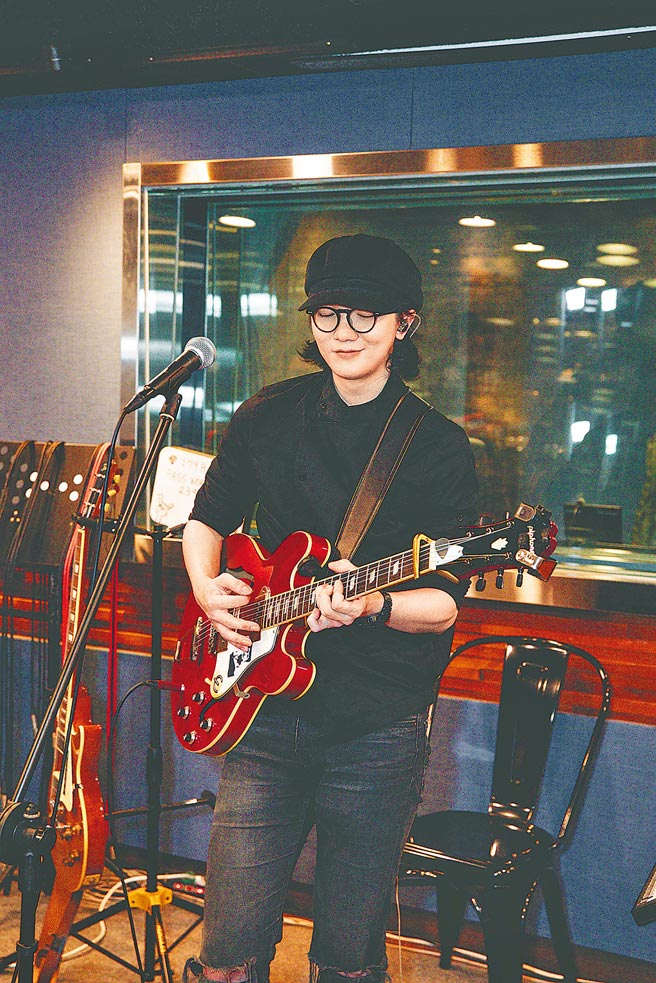 謝震廷將在台北華山legacy開唱，正如火如荼忙演唱會彩排。（寬宏藝術提供）