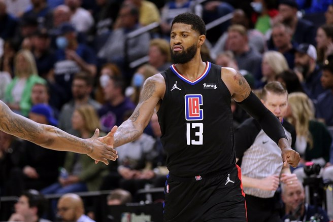 保羅喬治將因感染新冠肺炎缺席今天附加賽。(美聯社資料照)