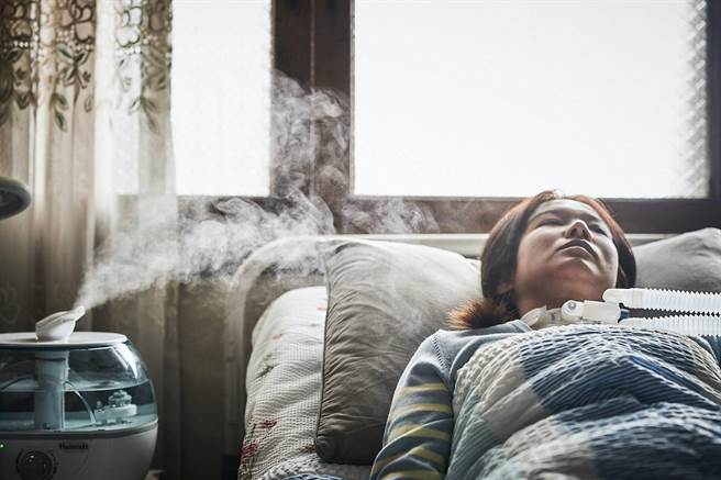 《空气杀人》改编自轰动南韩社会的加溼器杀菌剂毒害事件。（采昌提供）