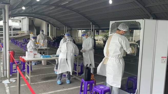 台东今新增15名确诊者，台东县府增设快筛站。（蔡旻妤摄）