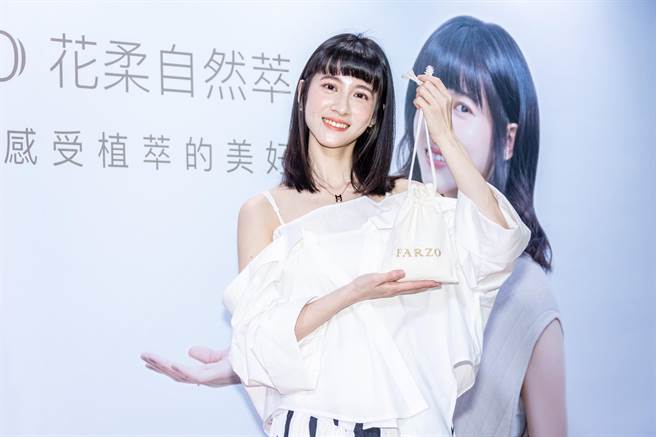 连俞涵出席活动，喊话要40岁退休。（罗永铭摄）