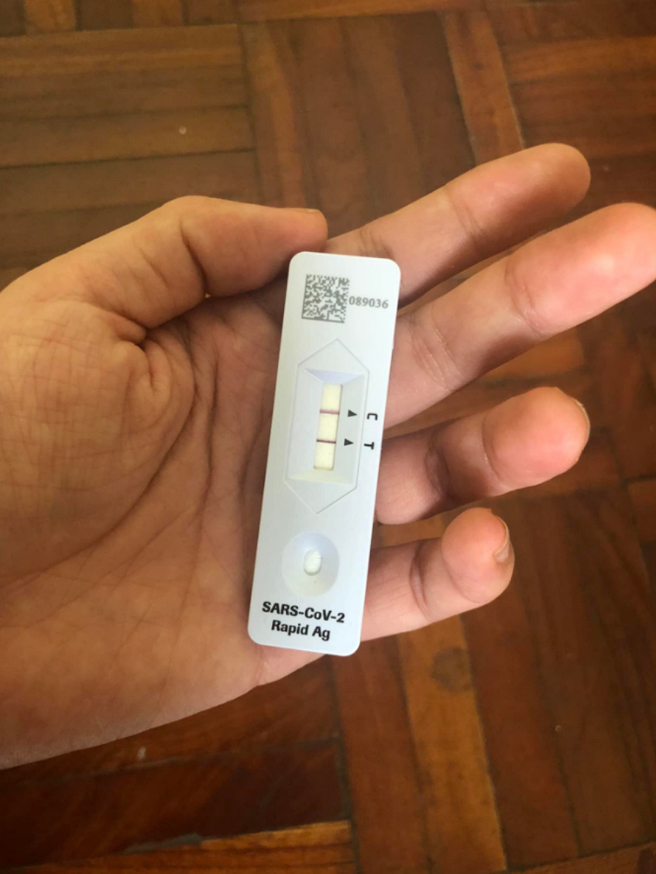 巧巧在脸书自曝因身体不适，快筛检测阳性，打电话求救却无门，最后只好打119叫救护车，也以亲身状况劝「若不幸确诊就直接119」。(图/ 摘自巧巧王騴之脸书)