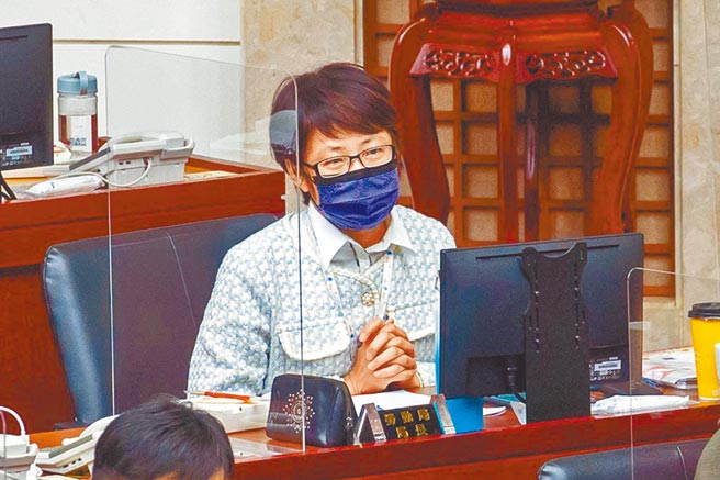 陳信瑜部分費用使用地點是在高雄，讓議員質疑不法使用特支費，對此，陳信瑜解釋，都是慰勞同仁的「歐咪呀給」，但議員徐巧芯發現，項目中有臭豆腐。（本報資料照片）