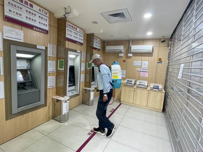 台東縣今新增17例確診者，縣府針對足跡進行清消。（台東縣府提供／蔡旻妤台東傳真）