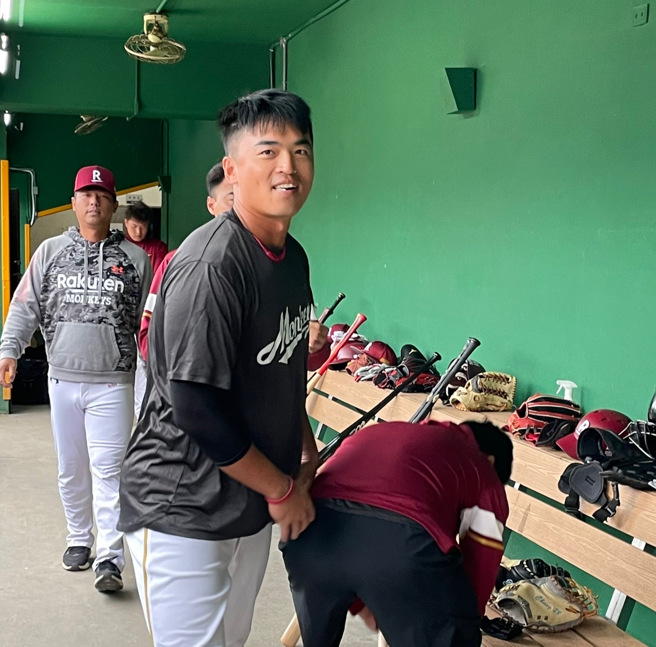 乐天桃园朱育贤归队一军。（毛琬婷摄）