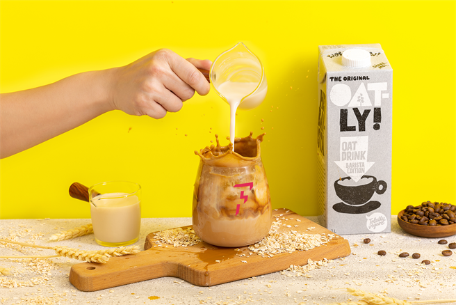 Flash Coffee在咖啡中添加燕麦奶，让乳糖不耐症者也能尝试。（Flash Coffee提供）