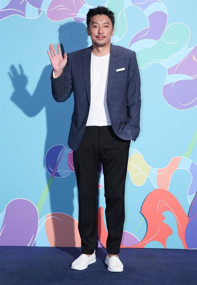 段鈞豪在劇中獻出男男吻初體驗。（陳俊吉攝）