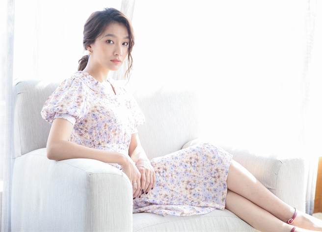 私下穿衣风格随性的林意箴难得走气质路线。（陈俊吉摄）