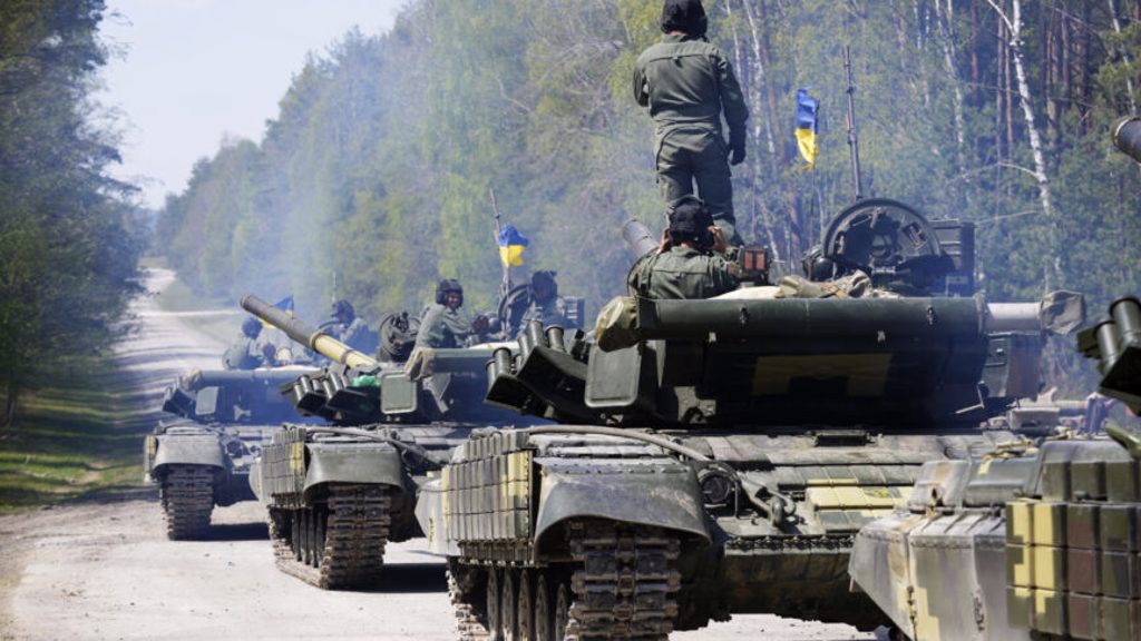 乌克兰情报局长表示，如果获得更多西方装甲车辆，比如主战坦克，乌克兰有能力收复克里米亚半岛。图/乌克兰陆军(photo:ChinaTimes)