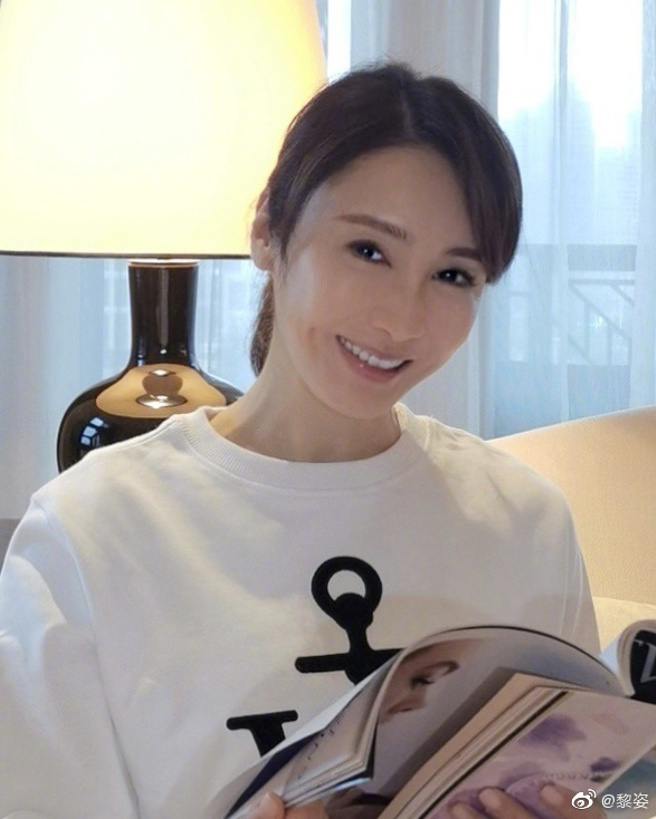 黎姿配合上海的封城政策，乖乖地隔離。（圖／微博@黎姿）