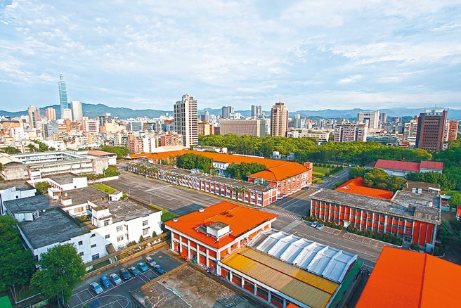 立法院遷往何處備受關注，圖為位於台北市仁愛路的前空軍總部，是熱門地點之一。（本報資料照片）