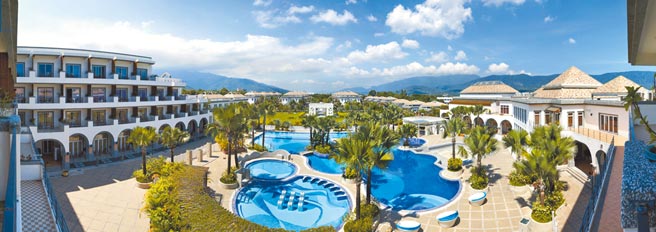 獲5星評鑑的「日暉國際渡假村」投入大量資金及心力打造飯店及休憩環境。（日暉集團提供）