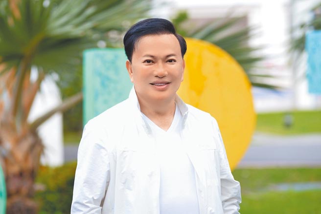 日暉集團董事長鄭越才對台灣觀光產業現況提出建議及呼籲。（日暉集團提供）