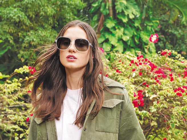 微风南山atre JINS于5月8日前，购买指定环保素材眼镜、墨镜享9折。（微风提供）