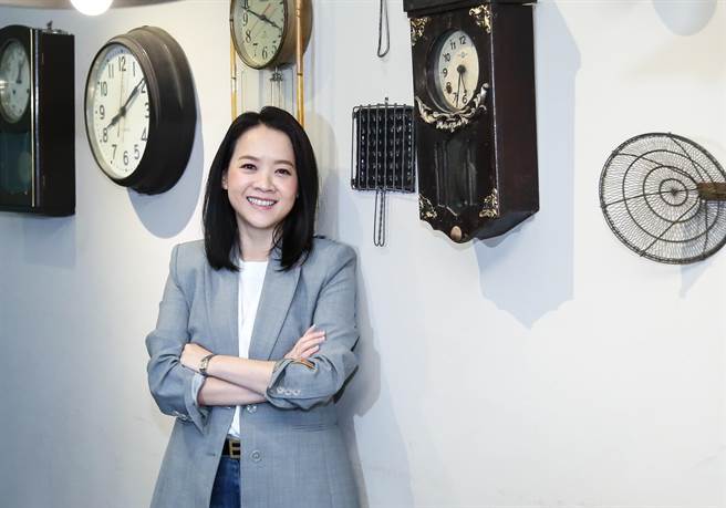 曾寶儀今（19日）提及69歲父親曾志偉突哽咽。（陳俊吉攝）