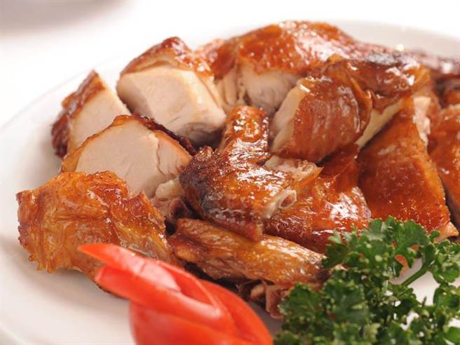 潮品集脆皮鸡。（台北神旺大饭店提供） 