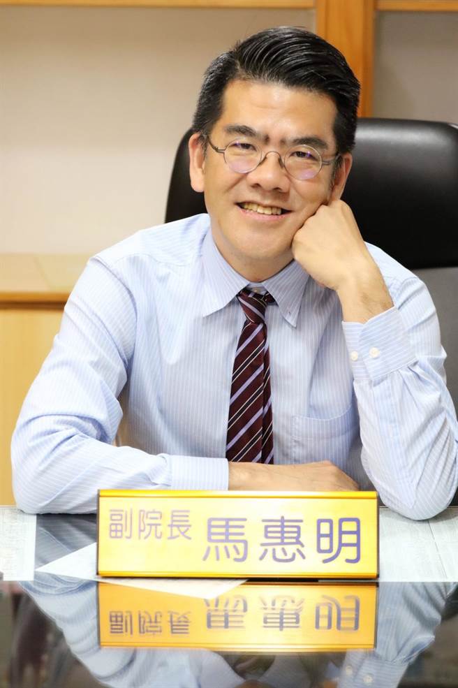 臺大云林分院副院长马惠明表示，疫情发展到目前阶段，疫调的意义已不大，应该要让家成为最安全的地方，也就是回到2年前注意社交距离等公共卫生手段。（本报资料照片）