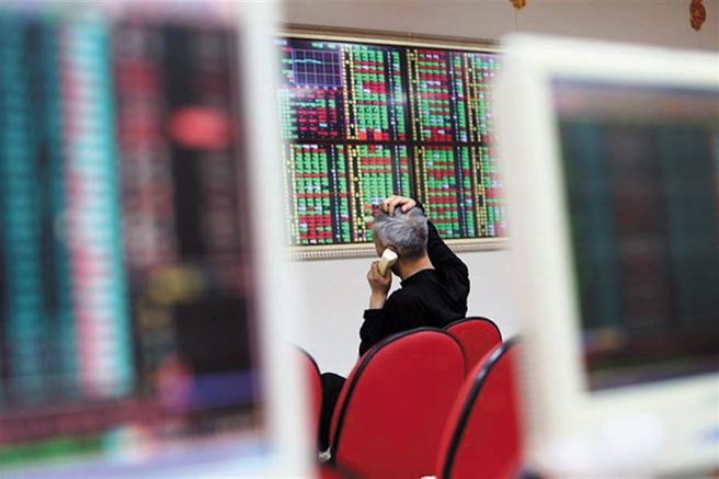 熟悉的0050、0056最对味！ 两檔国民ETF连霸证交所定期定额冠亚军。(示意图／报系资料照片)