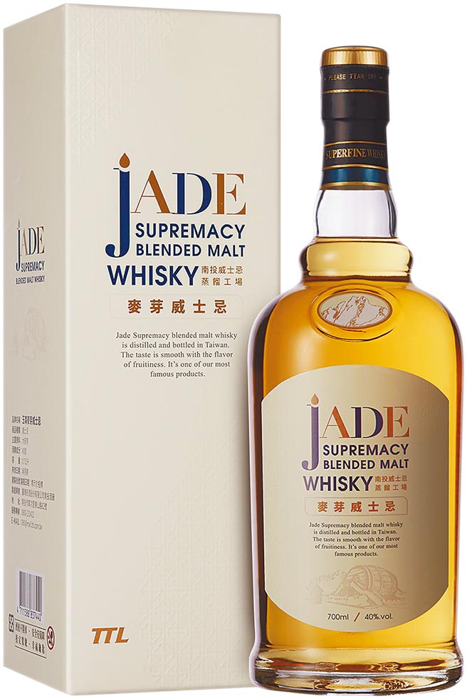 2022「TW.WA威士忌大赏（Taiwan Whisky Awards）」中，勇夺调和麦芽威士忌组银牌荣耀的「玉尊麦芽威士忌」推出全新版本，建议售价720元。图／业者提供