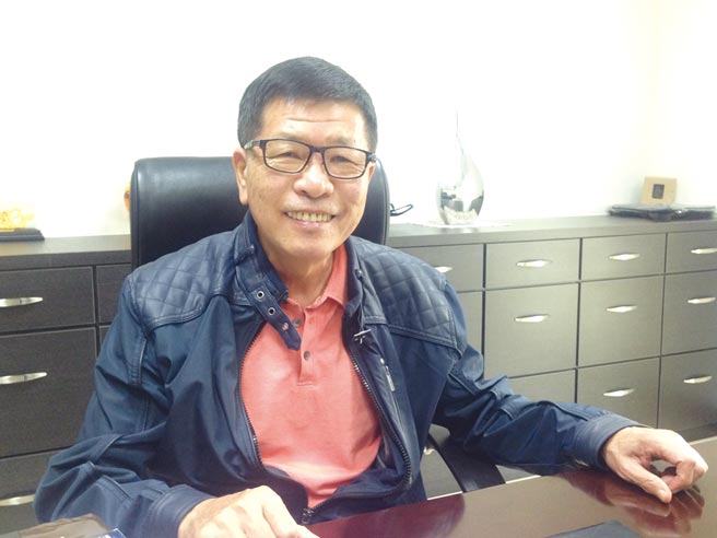 至盈實業董事長陳啟祥擔心已經嚴重的通膨，待戰爭結束的戰地重建，可能衍生的「斷料」問題，會拖垮已風雨飄緲的全球經濟。圖／林宜蓁