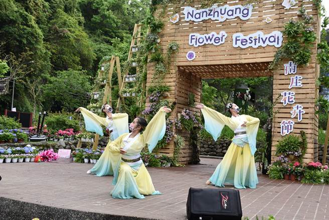 参山国家风景管理处推「南庄花卉节」20日举行开幕式。（谢明俊摄）