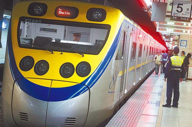 台铁工会宣战，除了五一劳动节「合法休假」外，端午、中秋、国庆也不加班。(本报资料照片)
