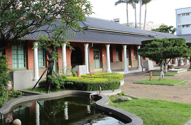 清水国小一名学生家长确诊，2位孩子就读的班级今、明预防性停课。（翻摄学校网页）