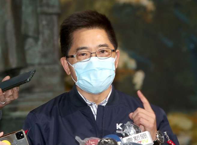 国民党秘书长黄健庭20日出席中常会后，对国民党在提名桃园市长参选人上表示，国民党没有口袋名单且不会排除有可能胜选的人选，目前在民进党未决定人选前并不急着决定人选，初选对国民党在桃园市长的人选提名是不合宜的。（郑任南摄）