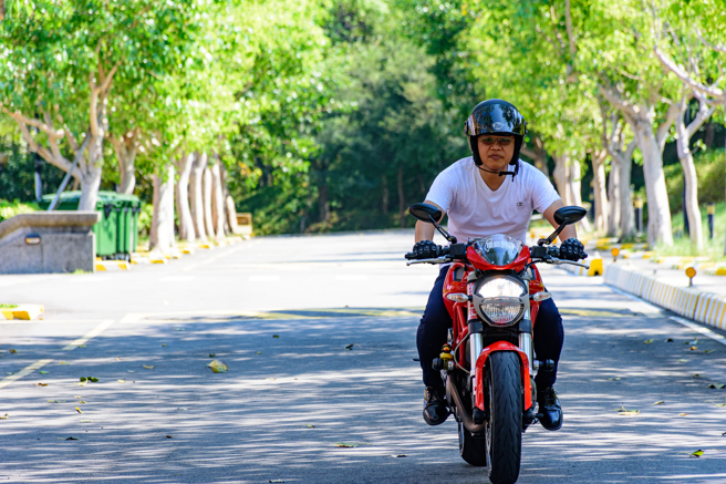 我的人生和谁都不一样，简绍琦从决定出发那一刻，生命注定精彩可期。(照片由简绍琦提供)