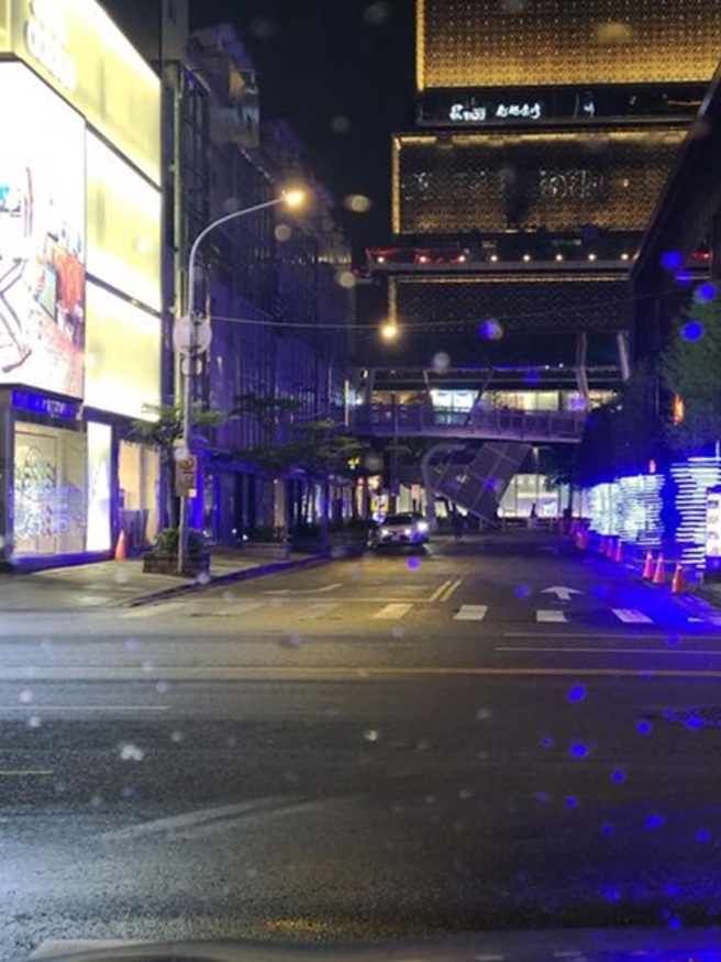 林小姐表示，才晚上7点半信义区就放空城。（图／林小姐授权提供）