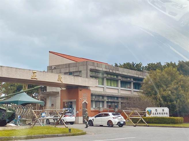 外傳花防部迄今已累計8名官兵確診，對此，衛生局僅表示，確診個案數不多，案號這兩天將會陸續出來。（羅亦晽攝）