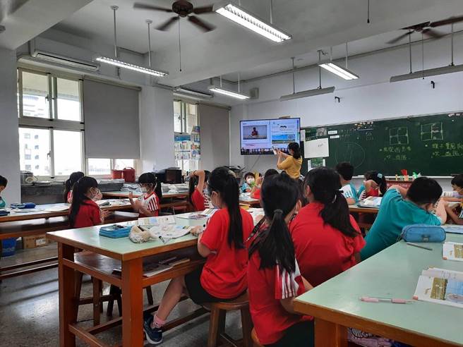 嘉義市國中小教室電壓測試過關。（嘉義市政府提供／廖素慧嘉市傳真）