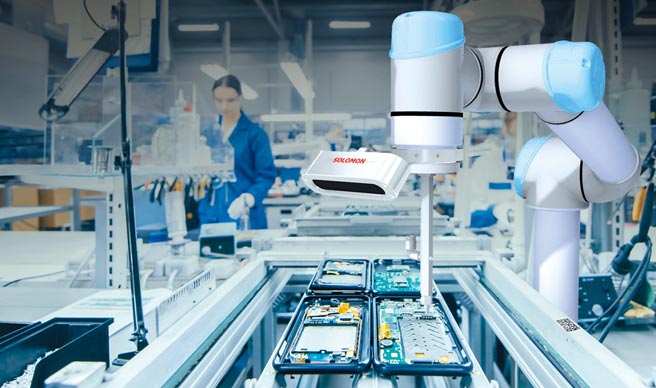 所罗门「AccuPick 2.5D LM系列」视觉解决方案，大幅加速机器手臂及终端使用者无痛导入产线应用。图／所罗门提供