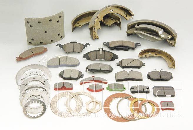 南晃集團專注開發各材質摩擦材，而且除了提供各款式摩擦材外並可針對客戶的需求量身打造。圖／郭文正